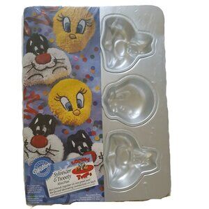 Wilton Sylvester & Tweety Mini Cake Pan 6 Molds Looney Tunes #2105-8471 NEW